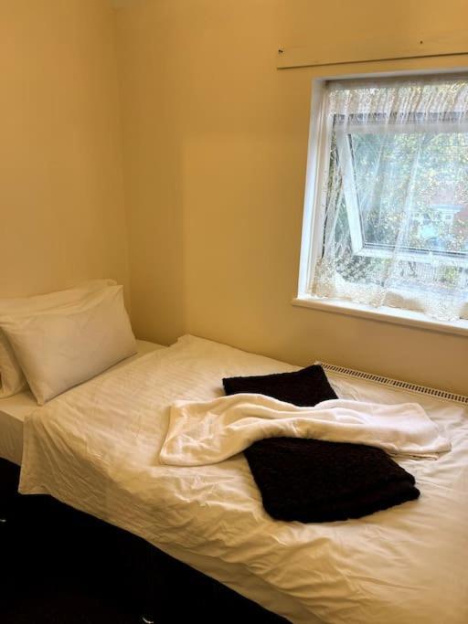 Spacious City Centre Home Near Hospital & M5 Worcester Exterior foto
